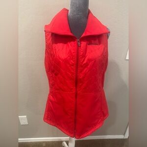 Columbia Mix It Around II Vest Size L 
Red in EEUC